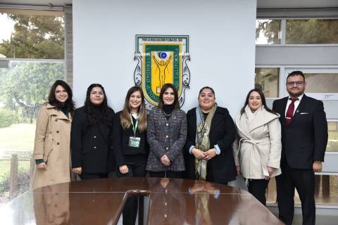 Alumnas de la UABC ganan concurso Nacional en Derechos Humanos