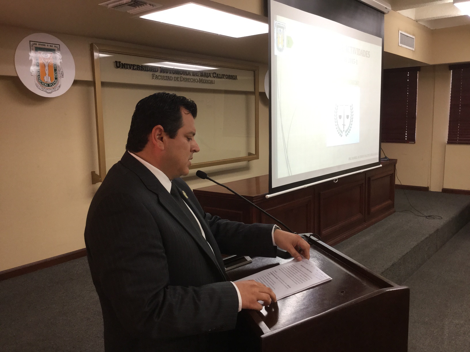Rinde informe de actividades Director de la Facultad de Derecho ...