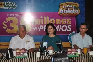 Presentación_79 Magno Sorteo_Sorteo Universitario_Raspa y Gana_Ganador_Premio_Automóvil