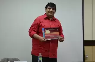  Mario Bogarín Quintana, titulada “Elogio de lo inacabado”
