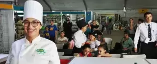 La estudiante del séptimo semestre Valeria Corrales Flores ofreció el taller que busca por un lado interactuar con el público infantil