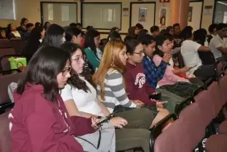 Tres Tipas de Cuidado_Escritoras_Mexicanas_Contemporáneas_FIL UABC 2018